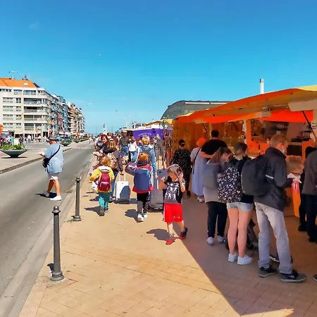 Front In Lägenhet Oostende